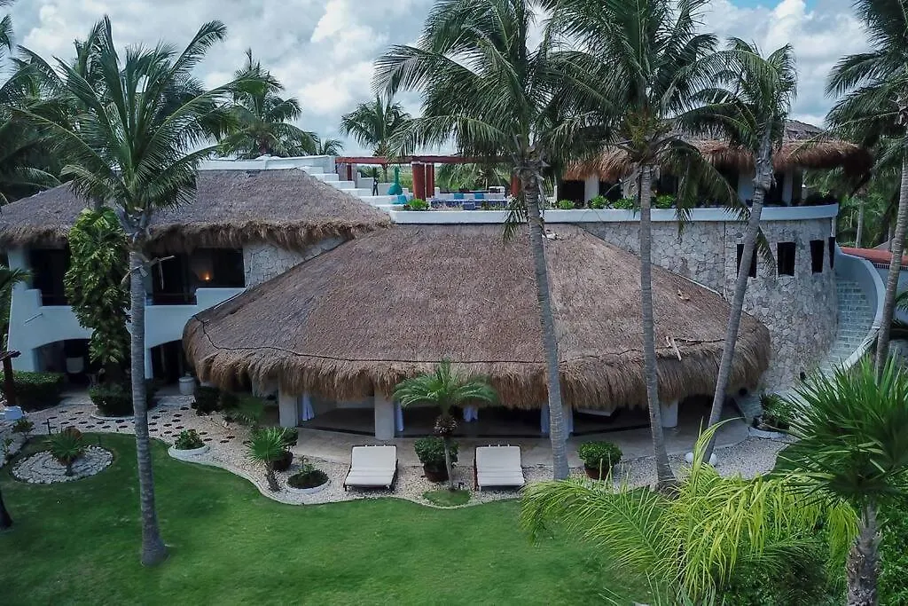 Villa Alma Puerto Morelos Mexico